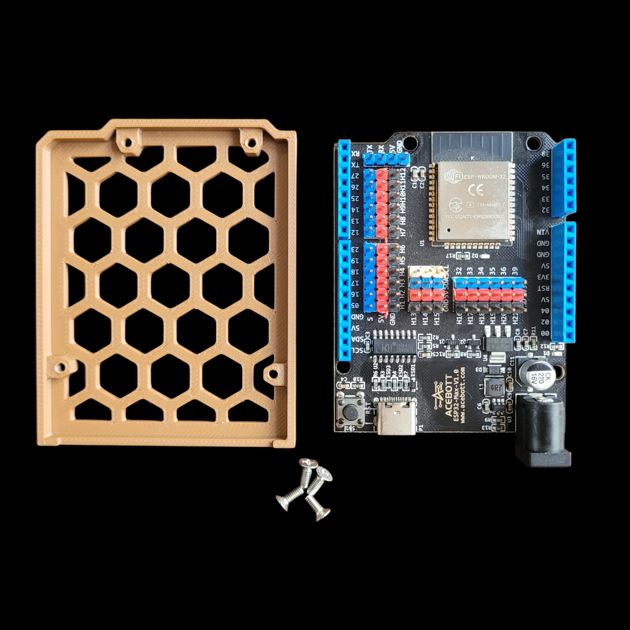 Universal Arduino & ESP32 Base Plate (Uno Form Factor)